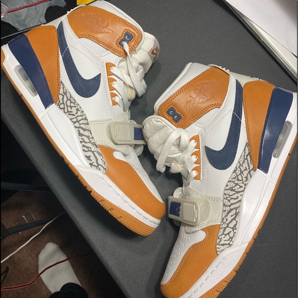 Nike Jordan Legacy 312 Medicine Ball